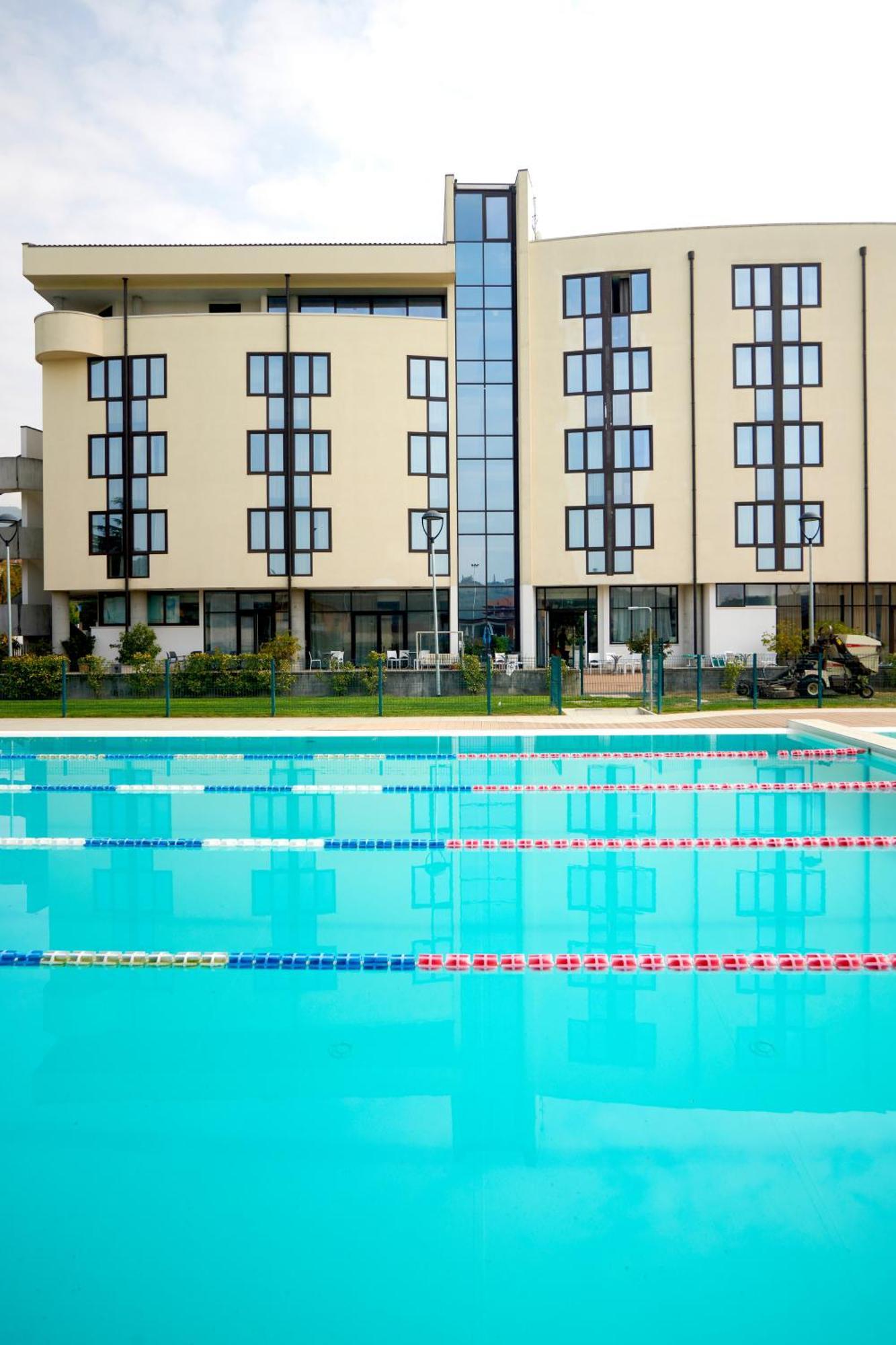 Kona Hotel Verona By Kleos Group Collection Negrar Exterior photo